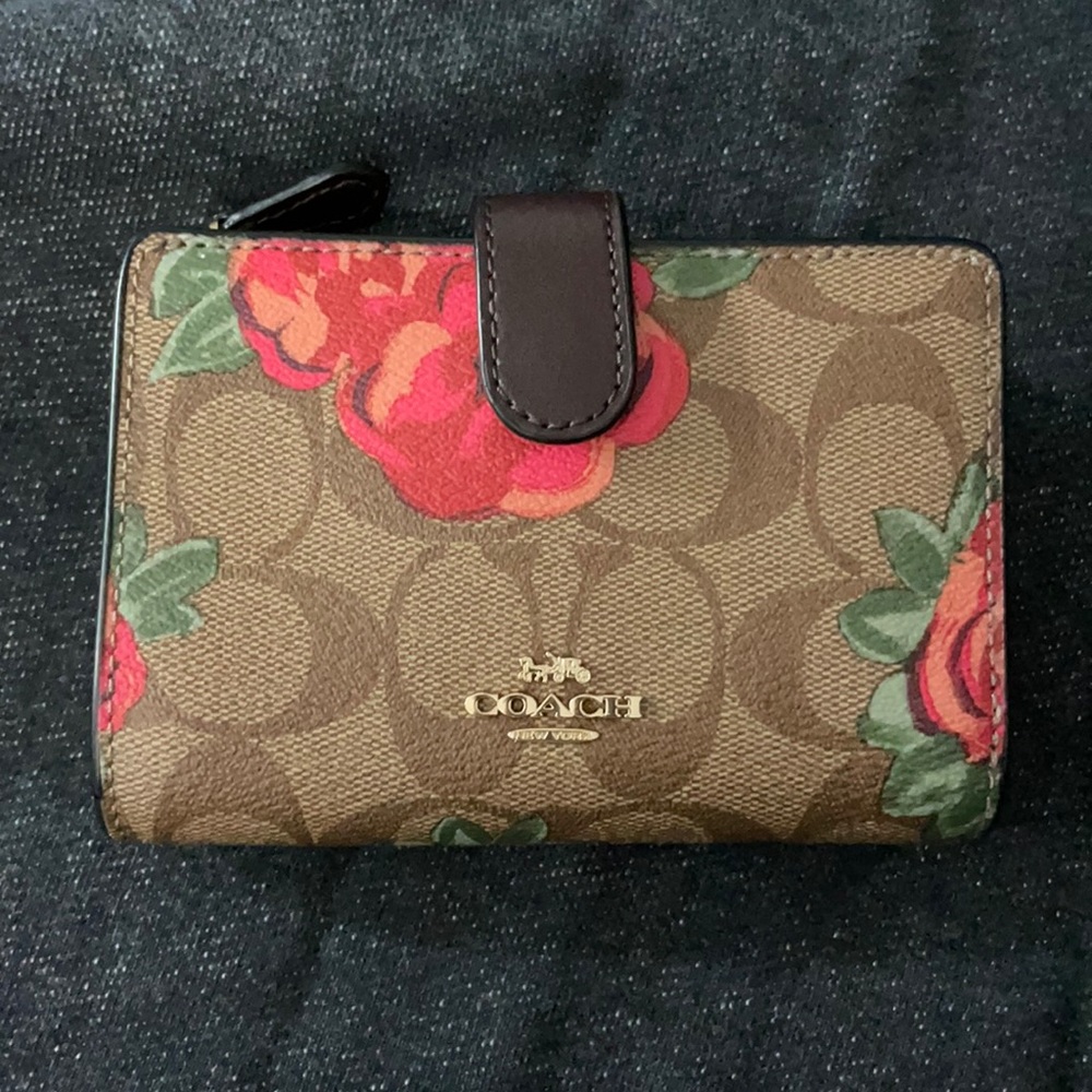 Coach wallet . New without tags.  Never used